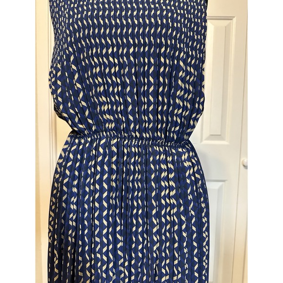 Joe Fresh Size S Stretchy MIDI Knit Dress Pleated Career Navy Geometric Summer - Picture 2 of 11